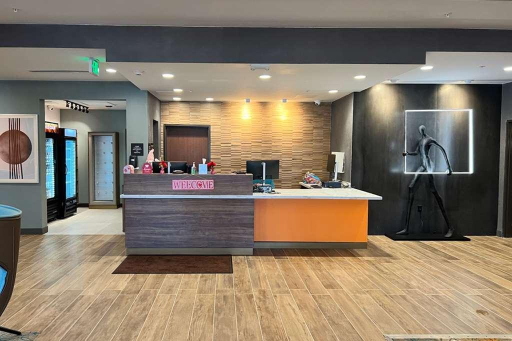 Comfort Suites Шайен Интериор снимка