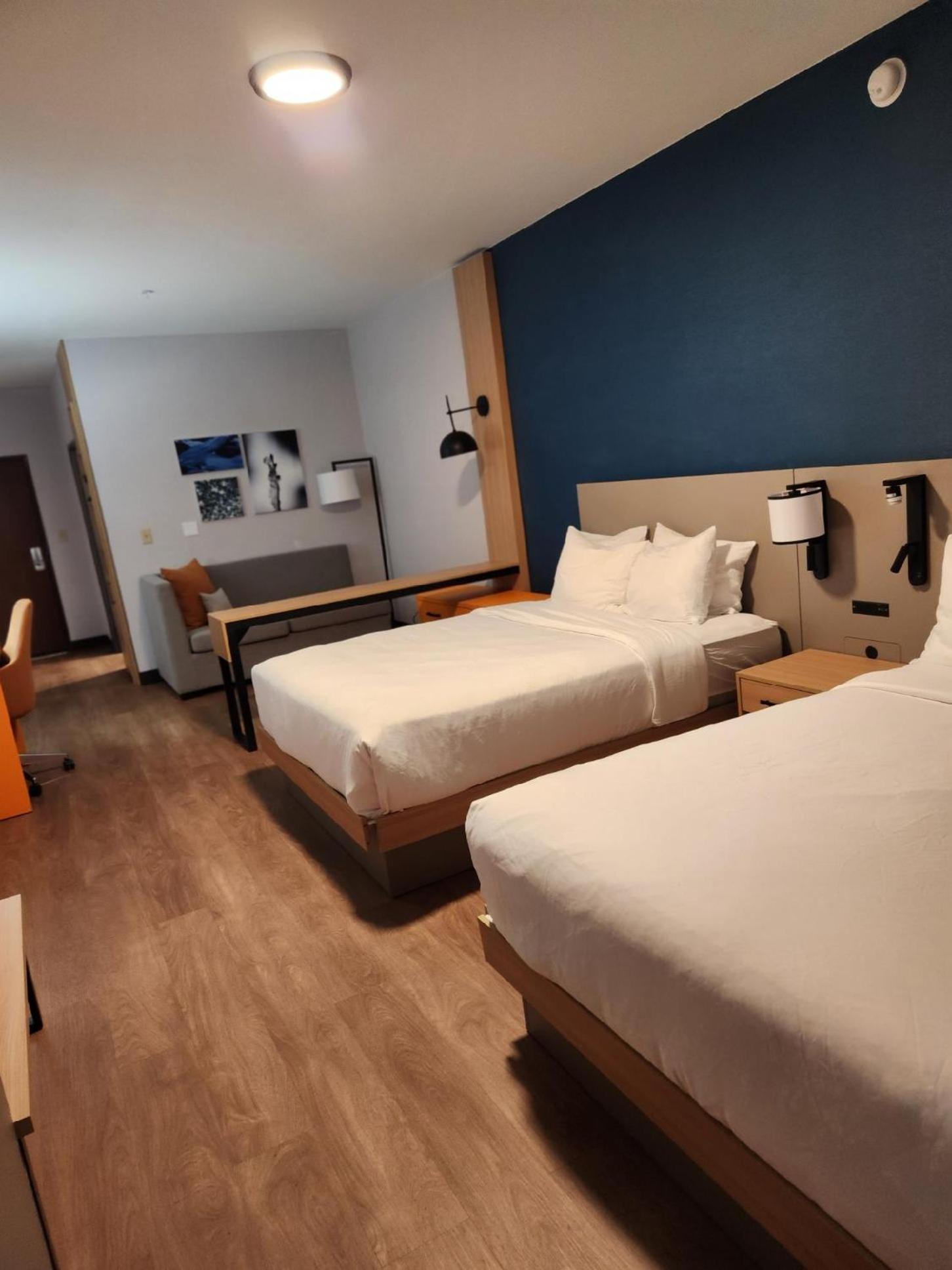 Comfort Suites Шайен Екстериор снимка
