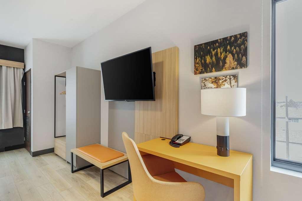 Comfort Suites Шайен Стая снимка