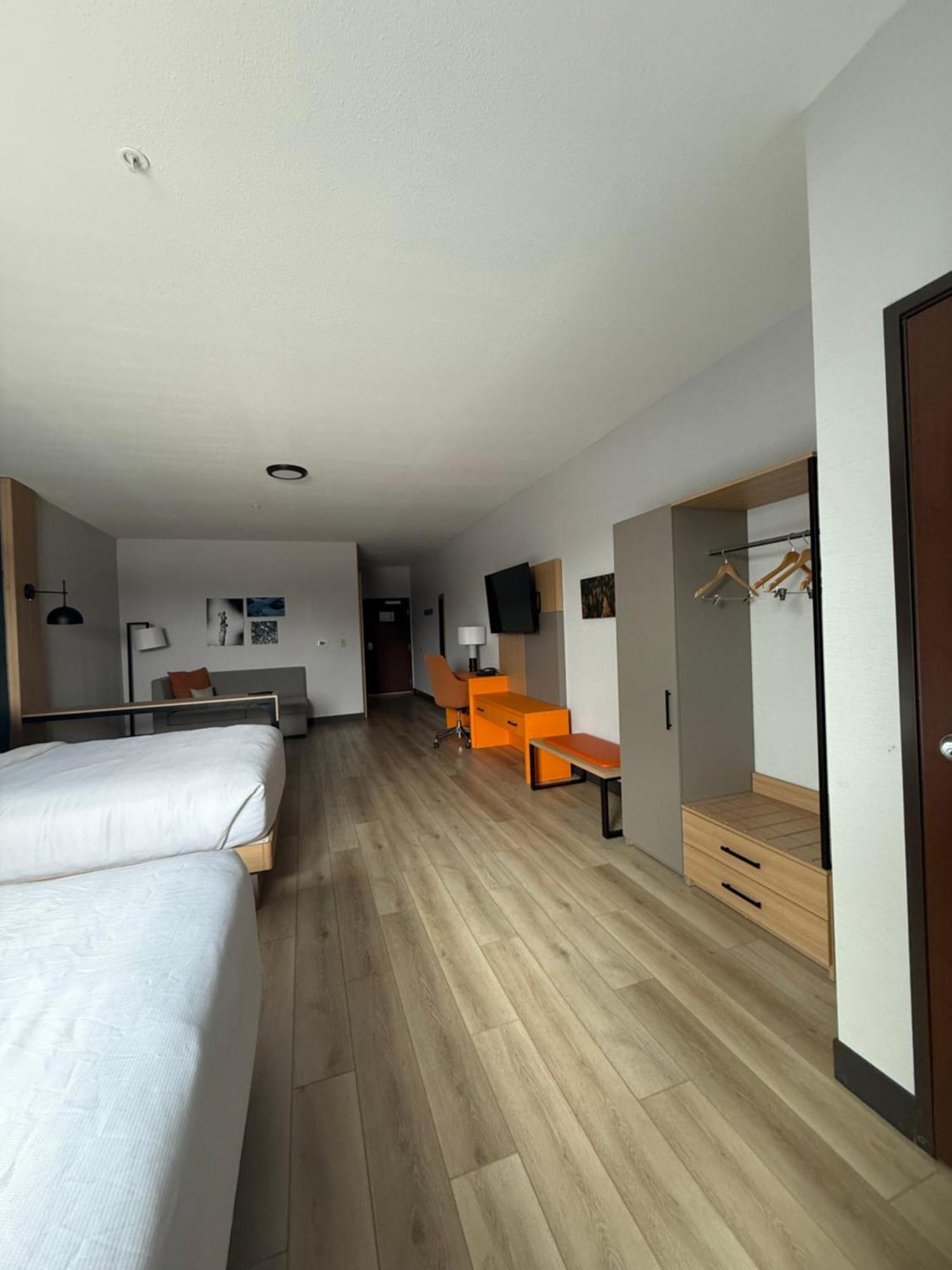 Comfort Suites Шайен Екстериор снимка
